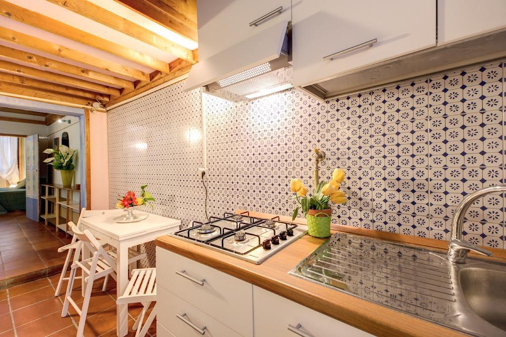 Apartament Casa Savelli Rzym Pokój zdjęcie
