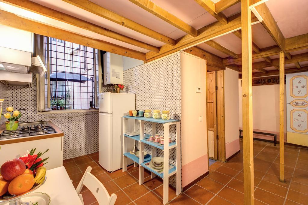 Apartament Casa Savelli Rzym Zewnętrze zdjęcie